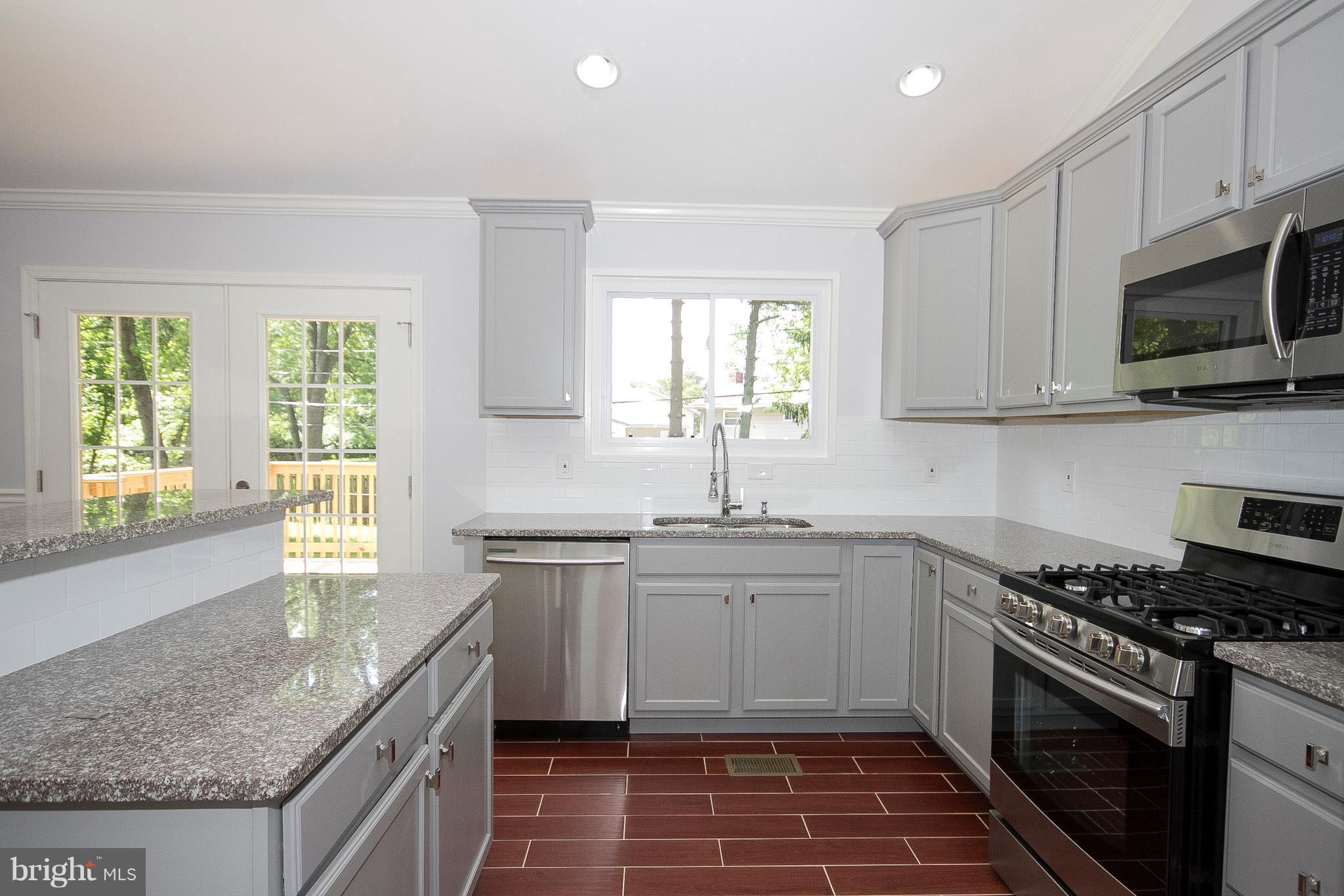 5505 Northgreen Road Baltimore, MD 21244 - Photo 12 of 30 Kitchen