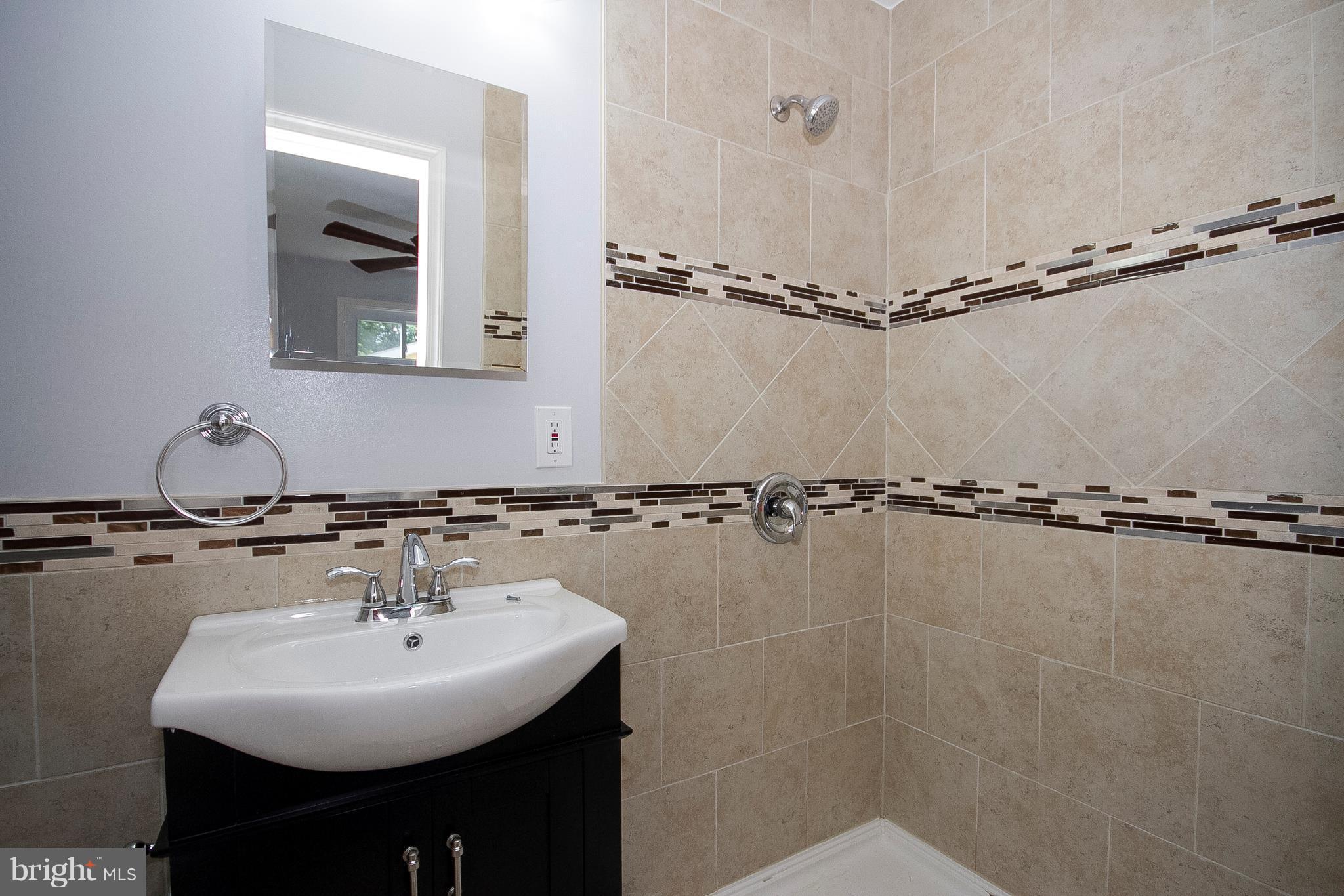 5505 Northgreen Road Baltimore, MD 21244 - Photo 20 of 30 Master Bath