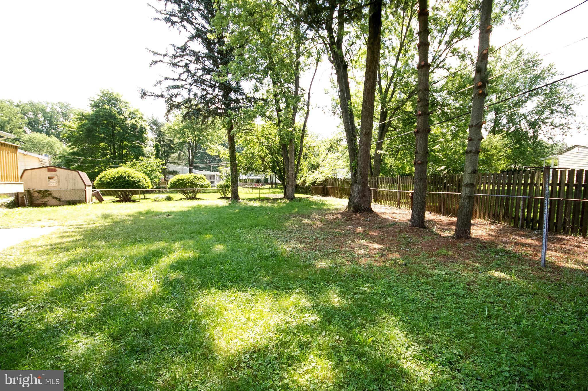 5505 Northgreen Road Baltimore, MD 21244 - Photo 4 of 30 Backyard