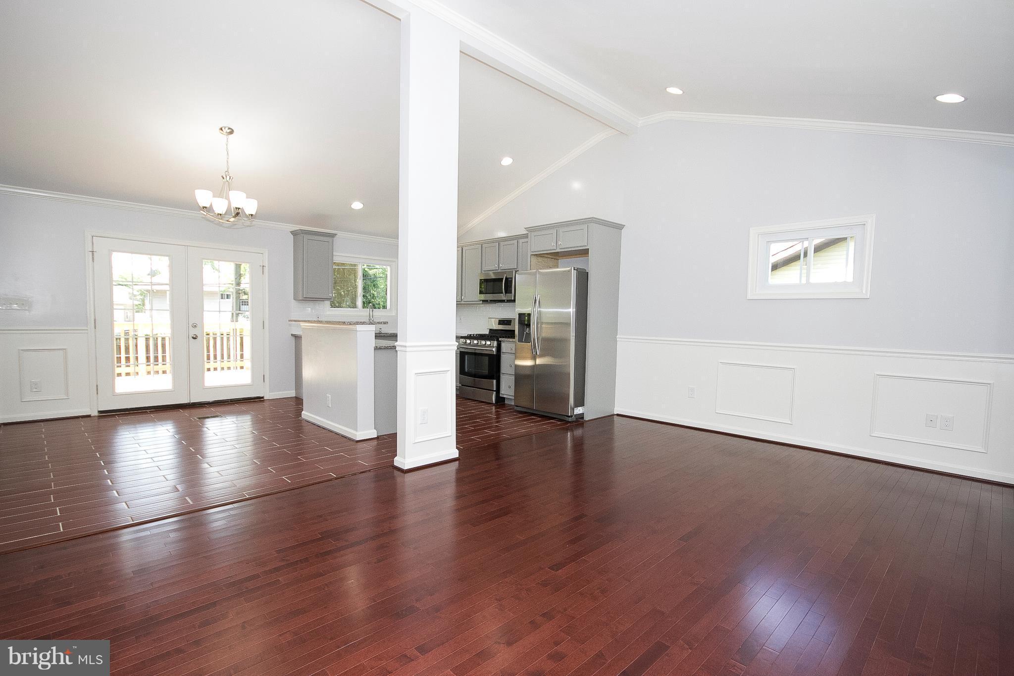 5505 Northgreen Road Baltimore, MD 21244 - Photo 6 of 30 Living Room