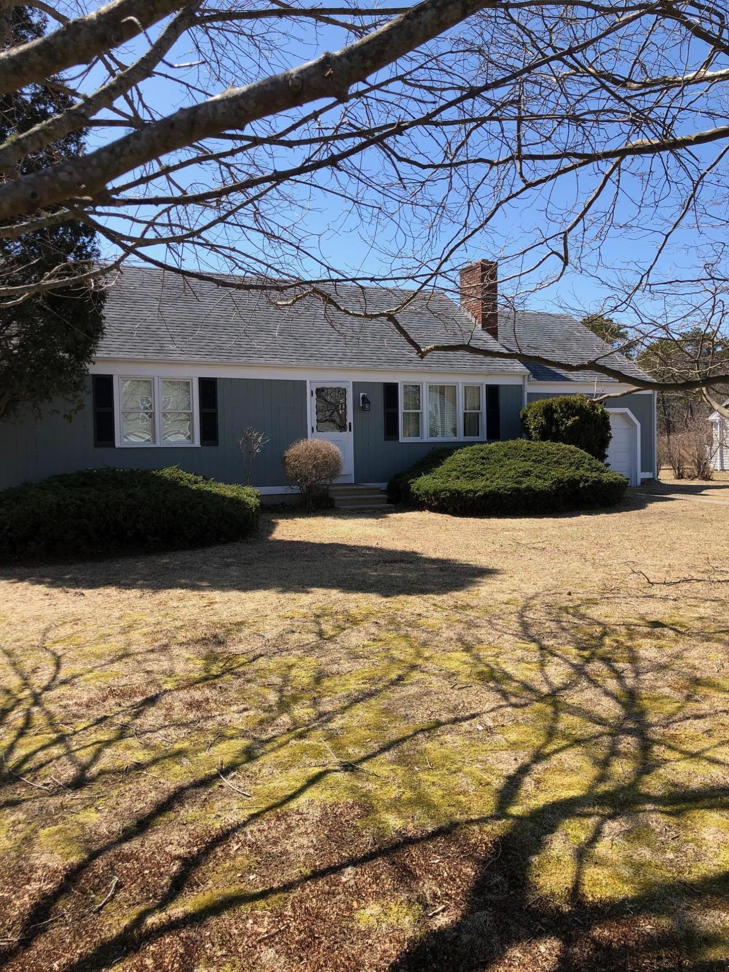5 Piccadilly Road Sandwich, MA 02563 - Photo 1 of 17 IMG_7296