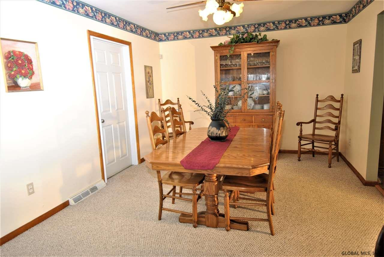 29 Rondack Road Colonie, NY 12205 - Photo 12 of 25 Photo 12