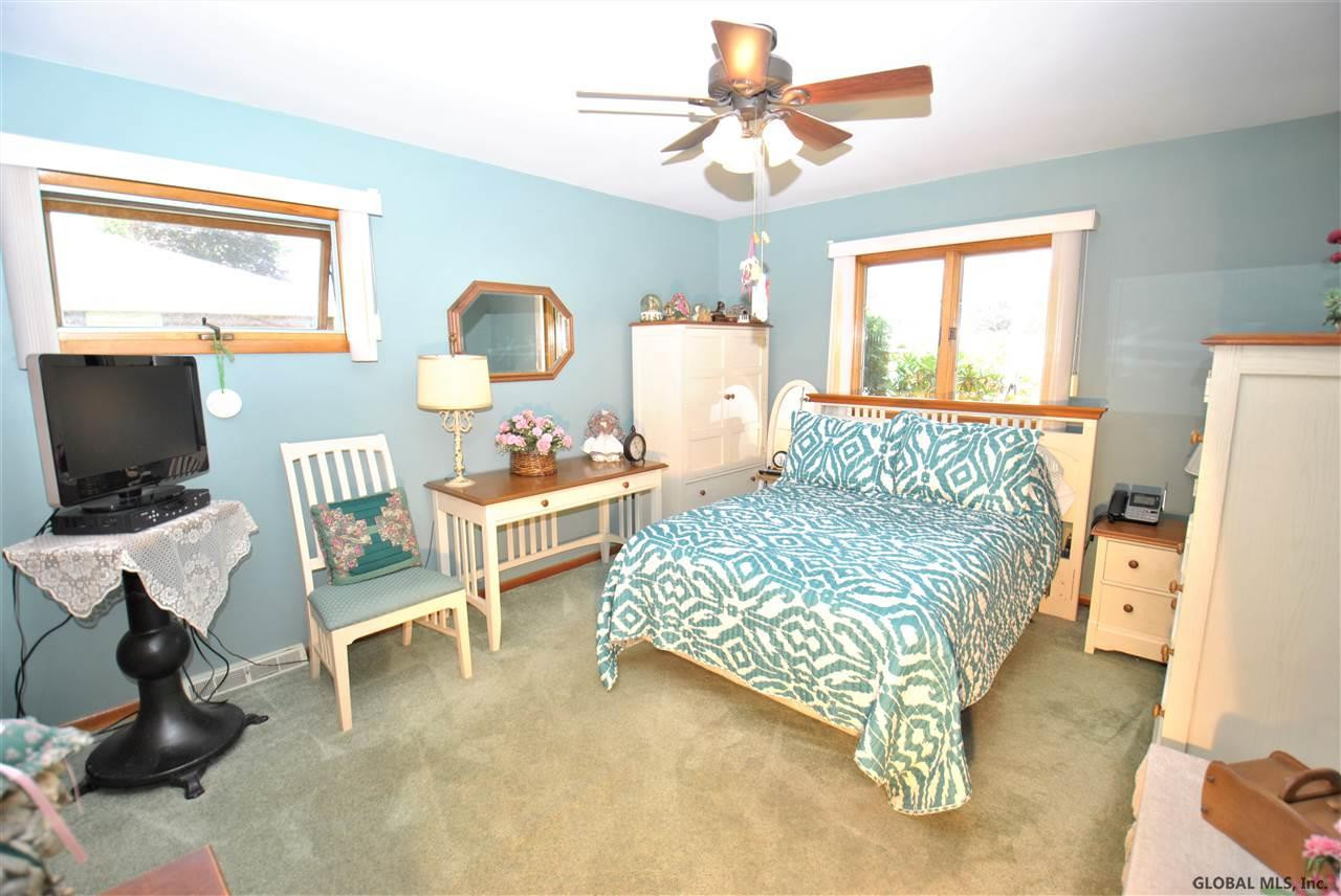 29 Rondack Road Colonie, NY 12205 - Photo 19 of 25 Photo 19