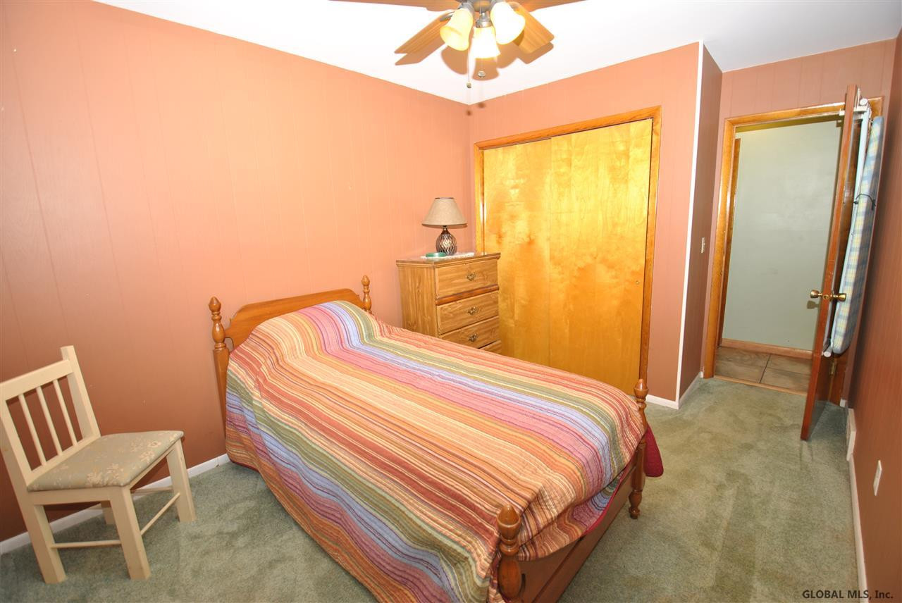 29 Rondack Road Colonie, NY 12205 - Photo 20 of 25 Photo 20