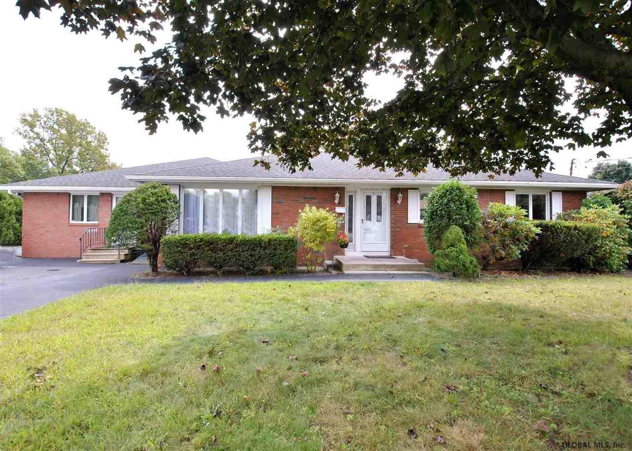 29 Rondack Road Colonie, NY 12205 - Photo 2 of 25 Photo 2