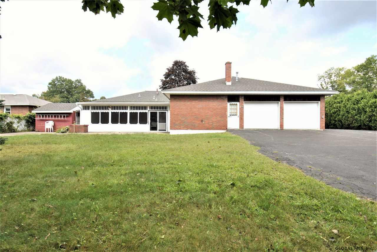 29 Rondack Road Colonie, NY 12205 - Photo 4 of 25 Photo 4