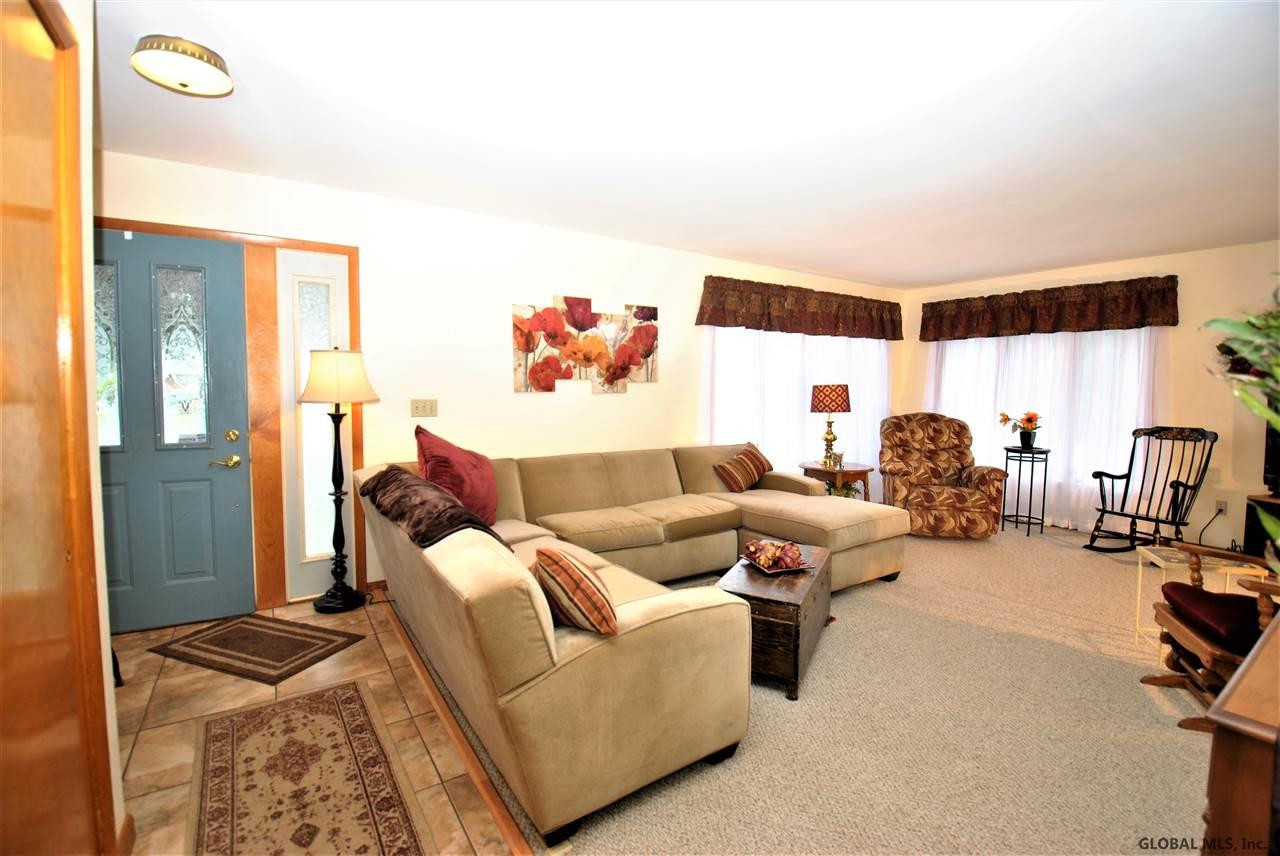 29 Rondack Road Colonie, NY 12205 - Photo 10 of 25 Photo 10