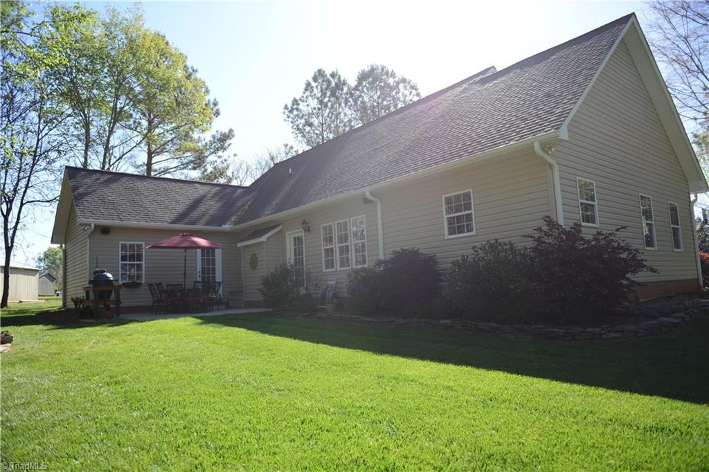 142 Idlewild Road Advance, NC 27006 - Photo 3 of 14 Gallery Image 3