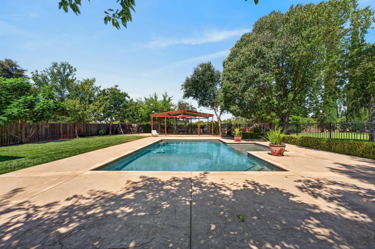 8986 Mooney Road Elk Grove, CA 95624 - Photo 48 of 92 Gallery Image 48