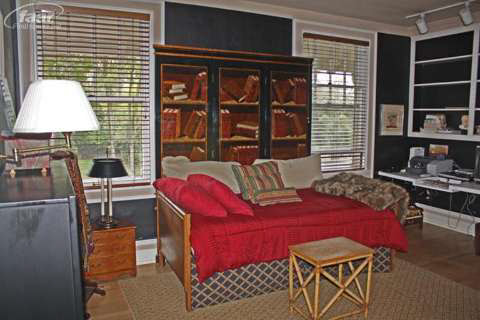 1960 Miller Road Flint, MI 48503 - Photo 12 of 23 20376450-11.JPG
