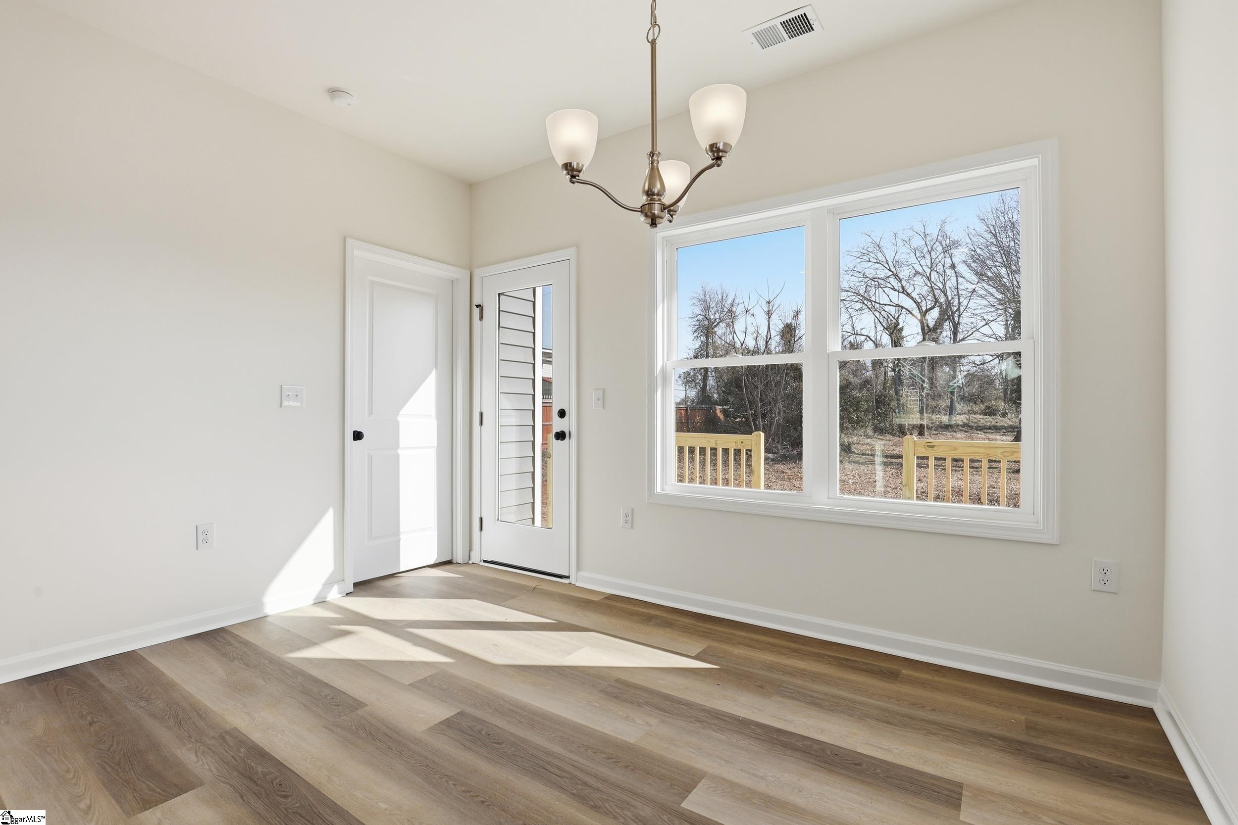 609 South Cherry Street Seneca, SC 29678 - Photo 15 of 28