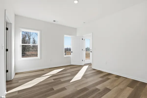 $259,900 | 609 South Cherry Street, Seneca, SC 29678