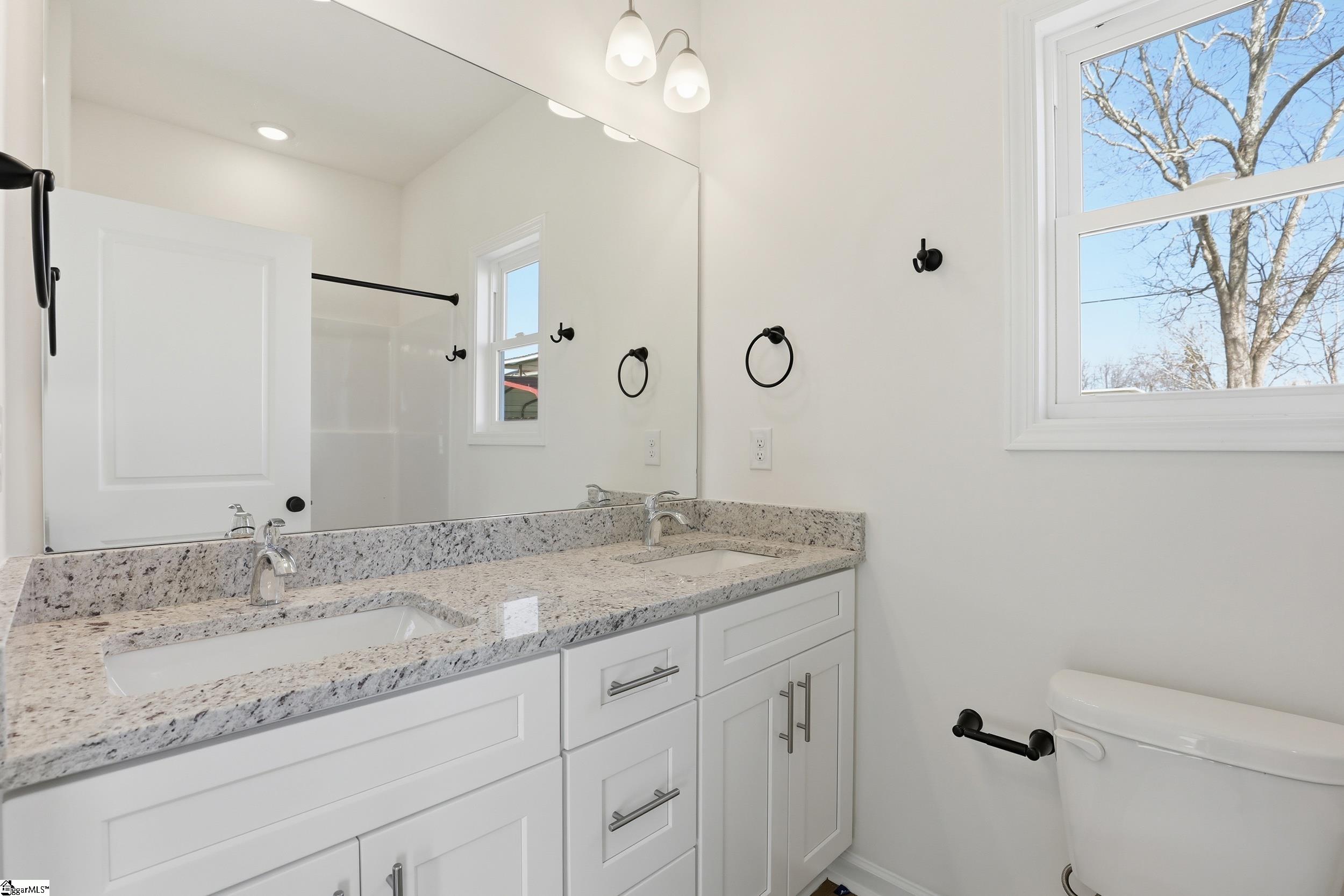 609 South Cherry Street Seneca, SC 29678 - Photo 18 of 28