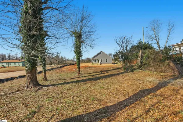 $259,900 | 609 South Cherry Street, Seneca, SC 29678