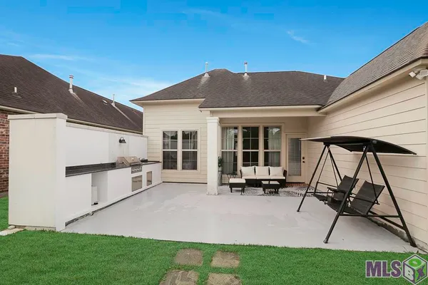 $335,000 | 14361 Coursey Cove Avenue, Baton Rouge, LA 70817