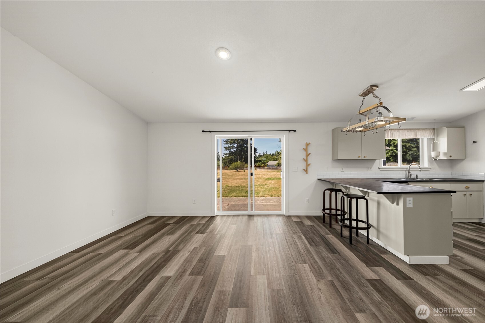 9200 Applegate Loop Southwest Rochester, WA 98579 - Photo 6 of 40