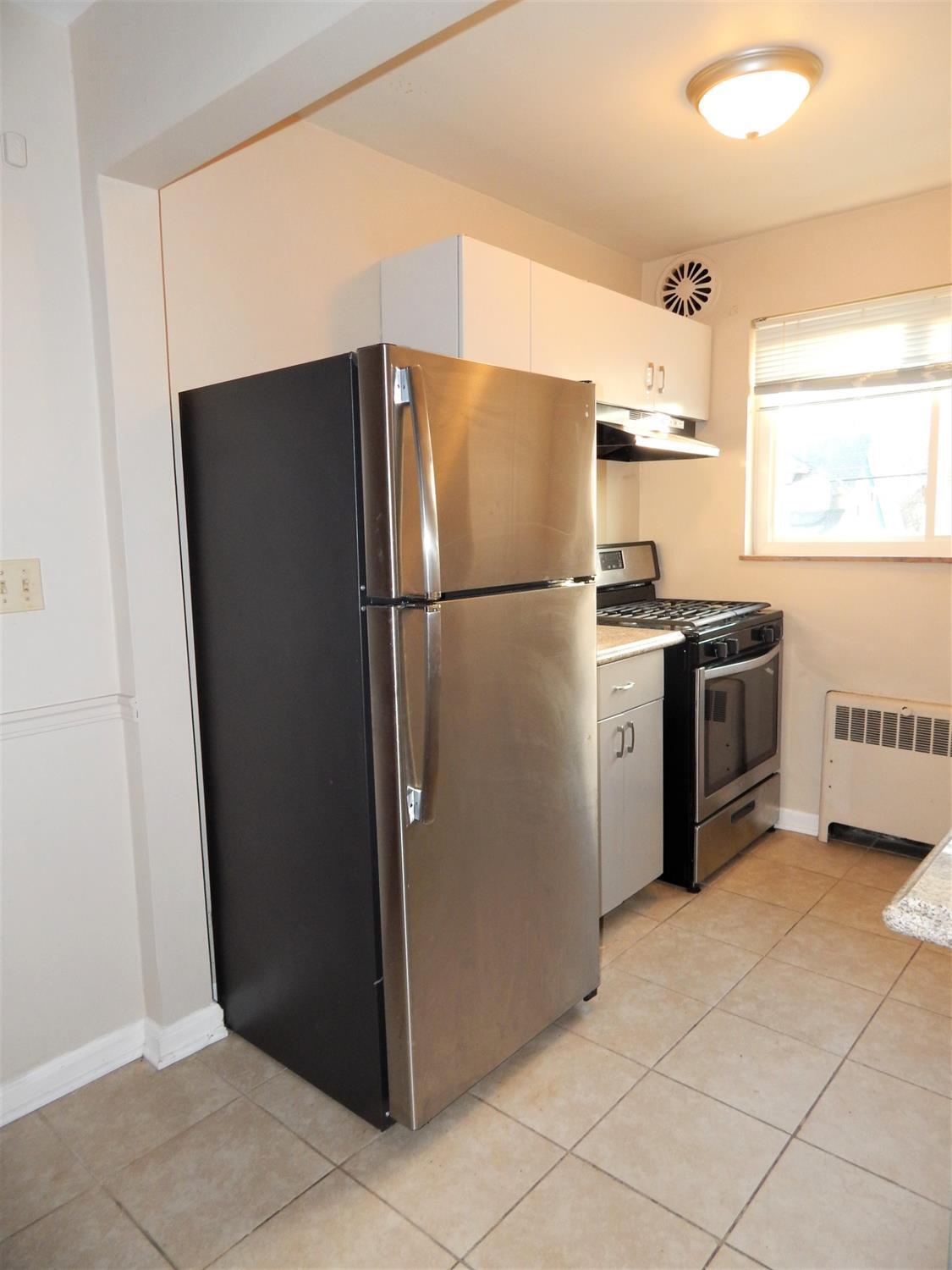 6275 Corbly Road Cincinnati, OH 45230 - Photo 14 of 26 Gallery Image 14