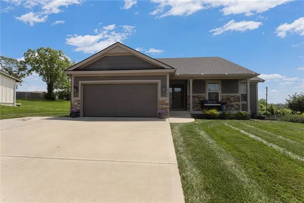 $437,000 | 3493 Northeast 85th Terrace, Kansas City, MO 64156