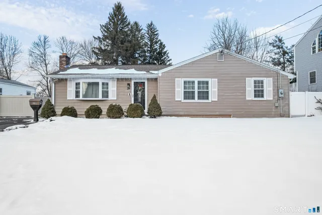 $379,500 | 29 Reliance Road, Plainville, CT 06062