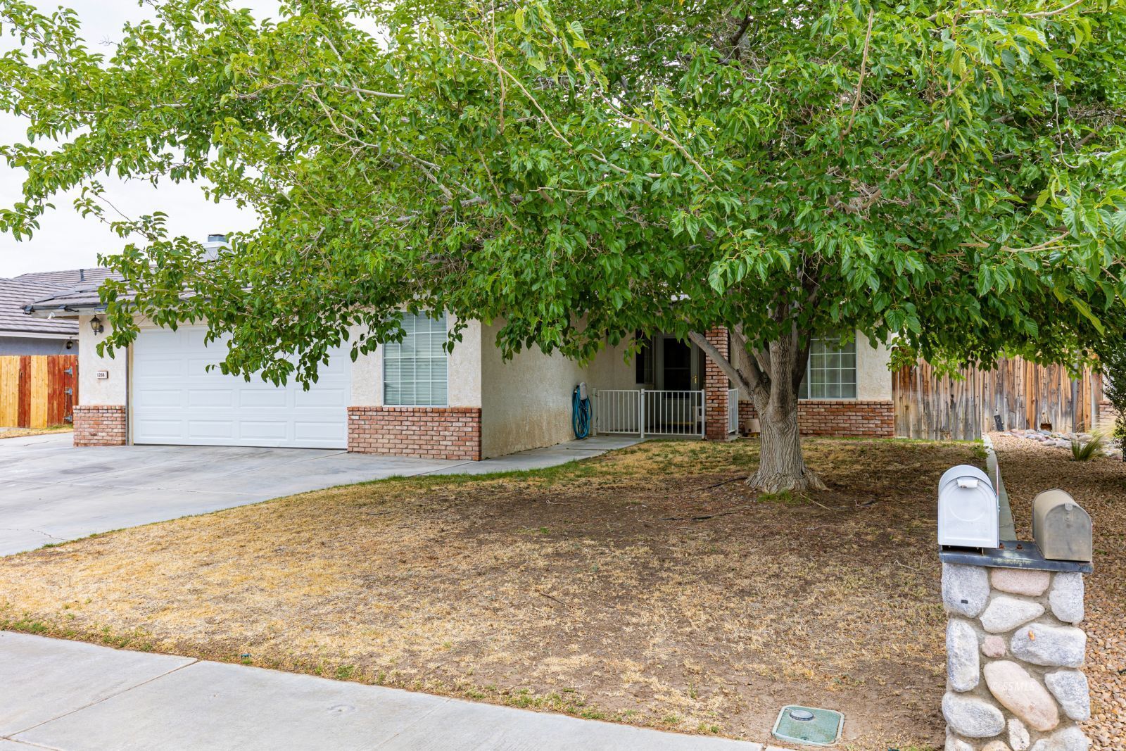 1208 Alysa Court Ridgecrest, CA 93555 - Photo 2 of 23