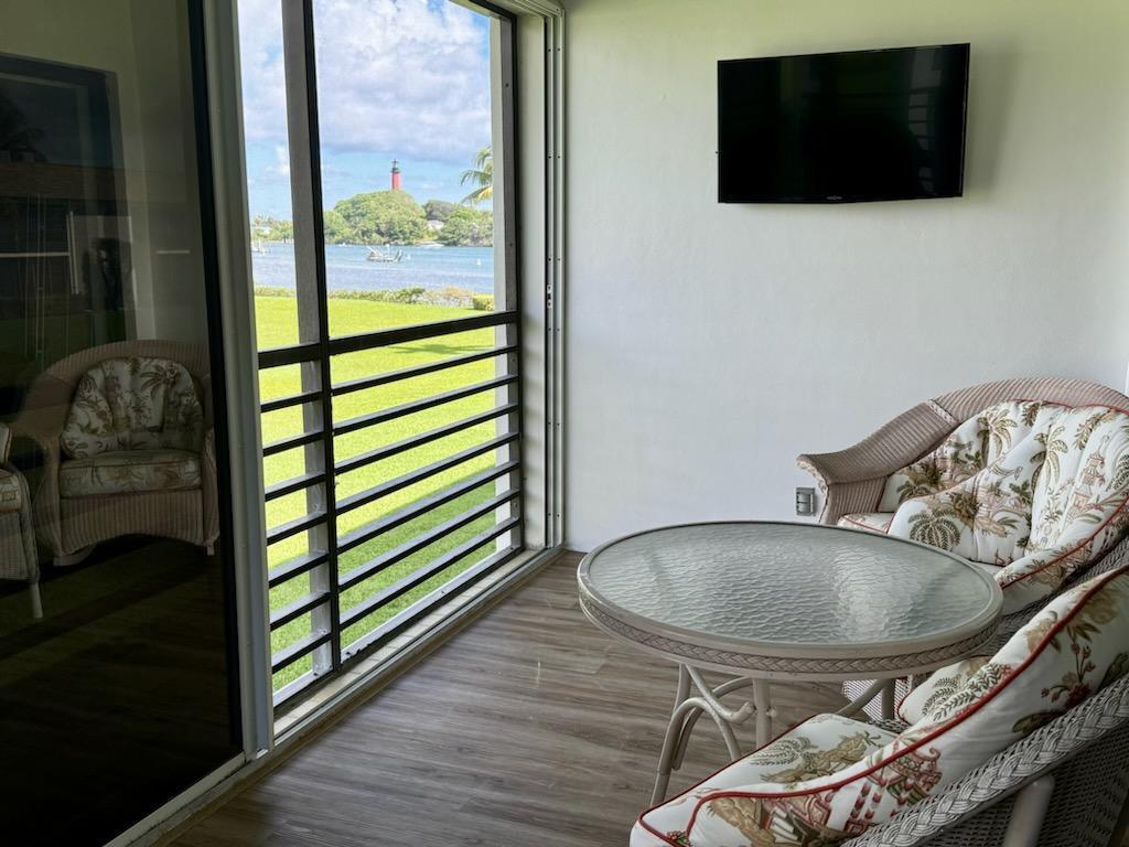 755 Saturn Street, Unit E201 Jupiter, FL 33477 - Photo 4 of 27 23085