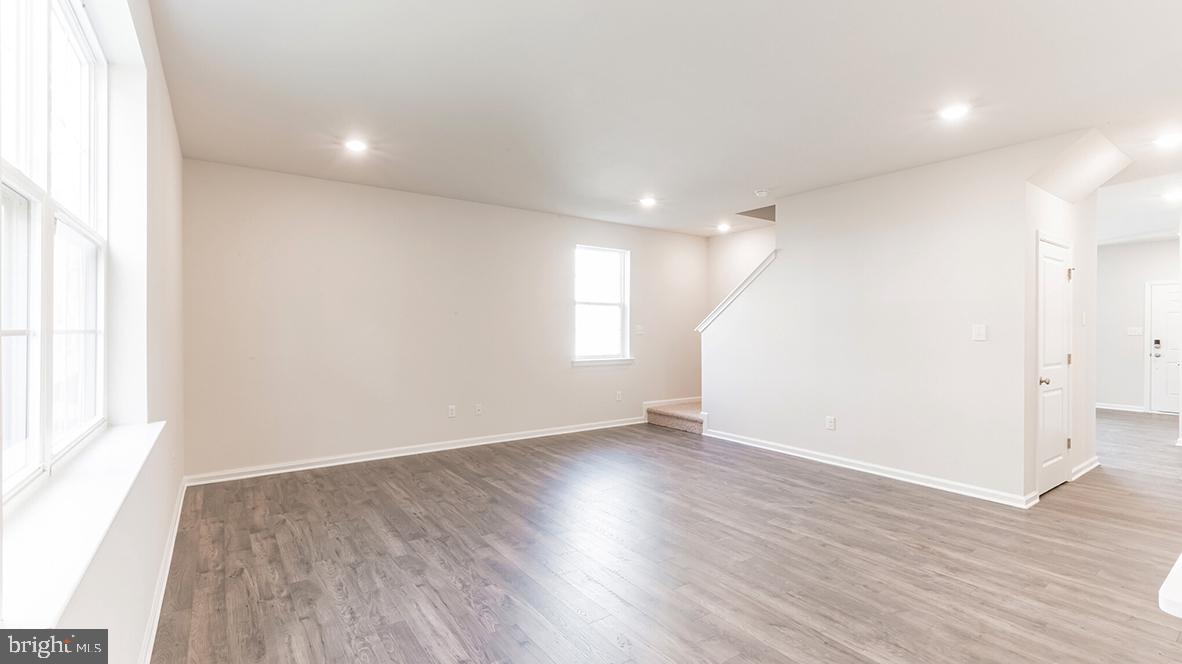 31 Wright Road Barnegat, NJ 08005 - Photo 4 of 14 Family Room