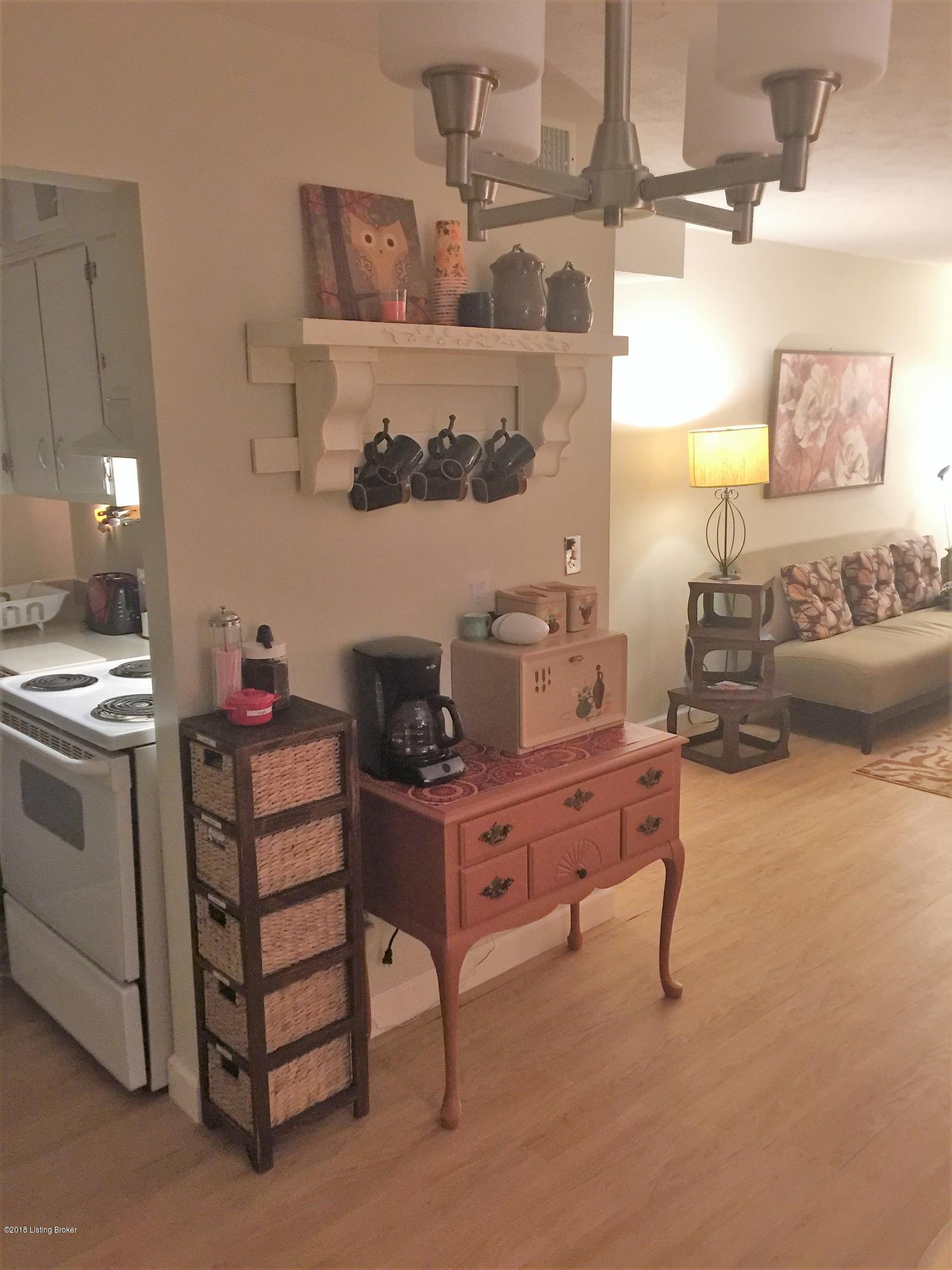 4028 Poplar Level Road, Unit 3 Louisville, KY 40213 - Photo 10 of 20 hhhDR-7a