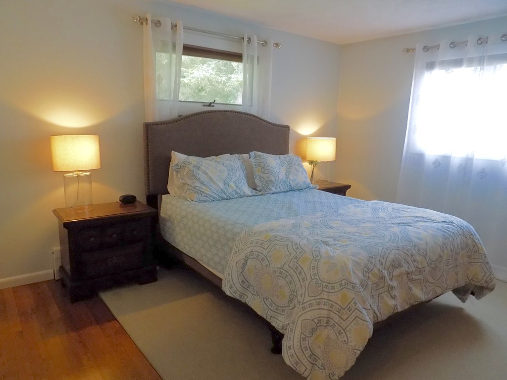 11 Robinson Road Beverly, MA 01915 - Photo 12 of 23