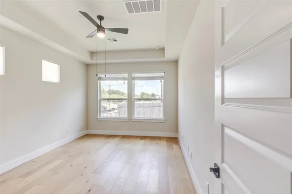 $2,200 | 2600 Gattis School Road, Unit 401, Round Rock, TX 78664
