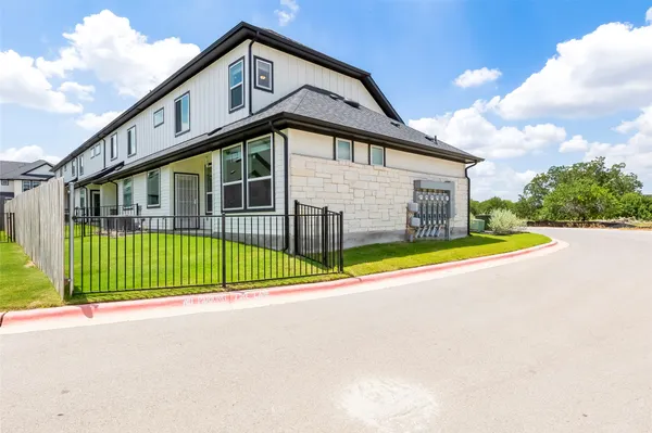 $2,200 | 2600 Gattis School Road, Unit 401, Round Rock, TX 78664
