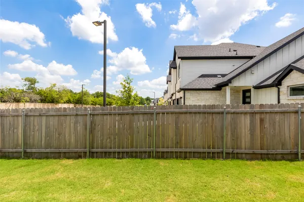 $2,200 | 2600 Gattis School Road, Unit 401, Round Rock, TX 78664