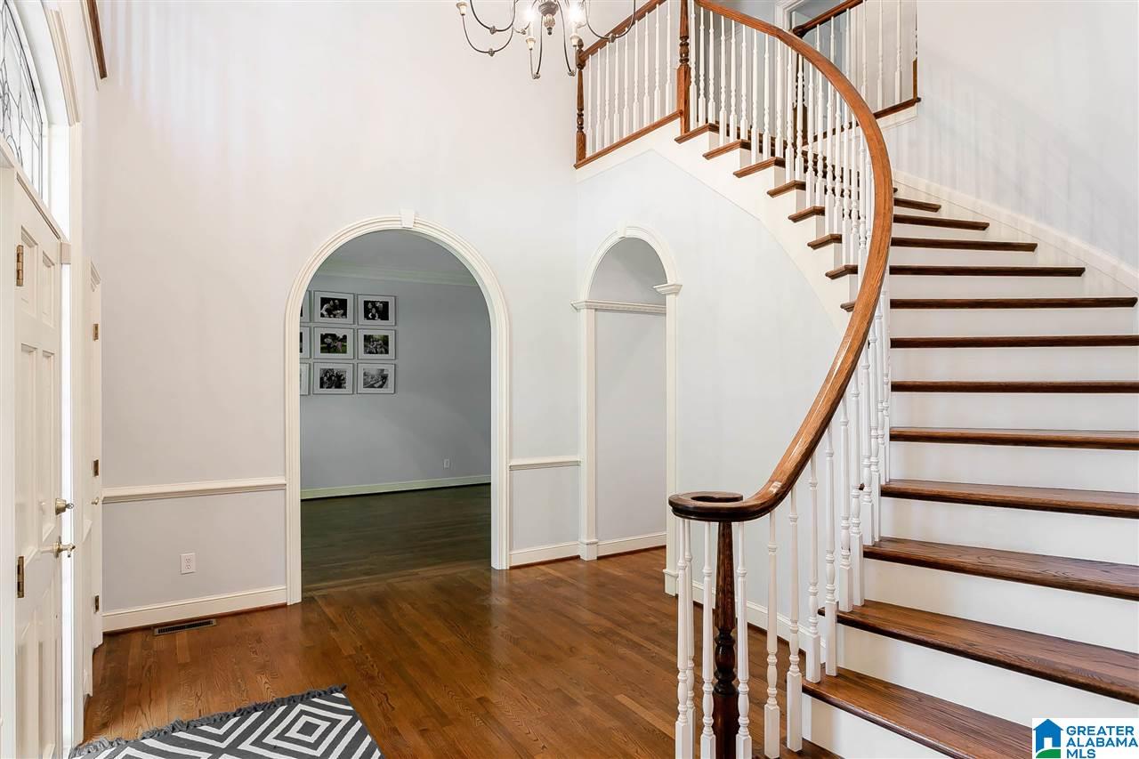 2108 Hickory Ridge Circle Birmingham, AL 35243 - Photo 4 of 50