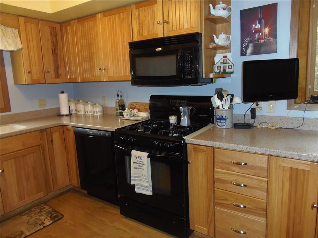 210 Diane Drive Rural Valley, PA 16249 - Photo 3 of 18 Loads Of Cupboard And Counter Space