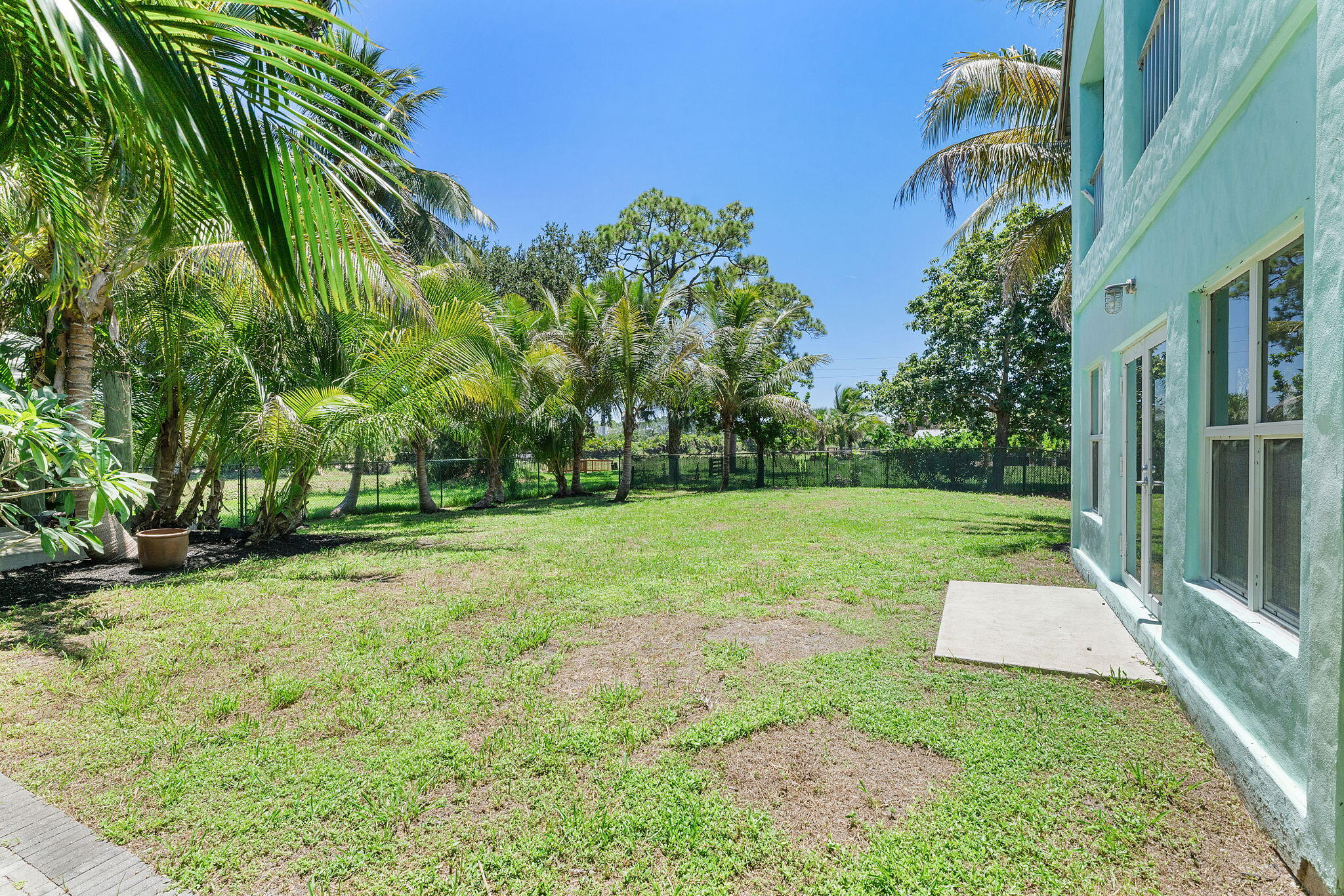 7044 Thompson Road Boynton Beach, FL 33426 - Photo 36 of 43 Nick 37