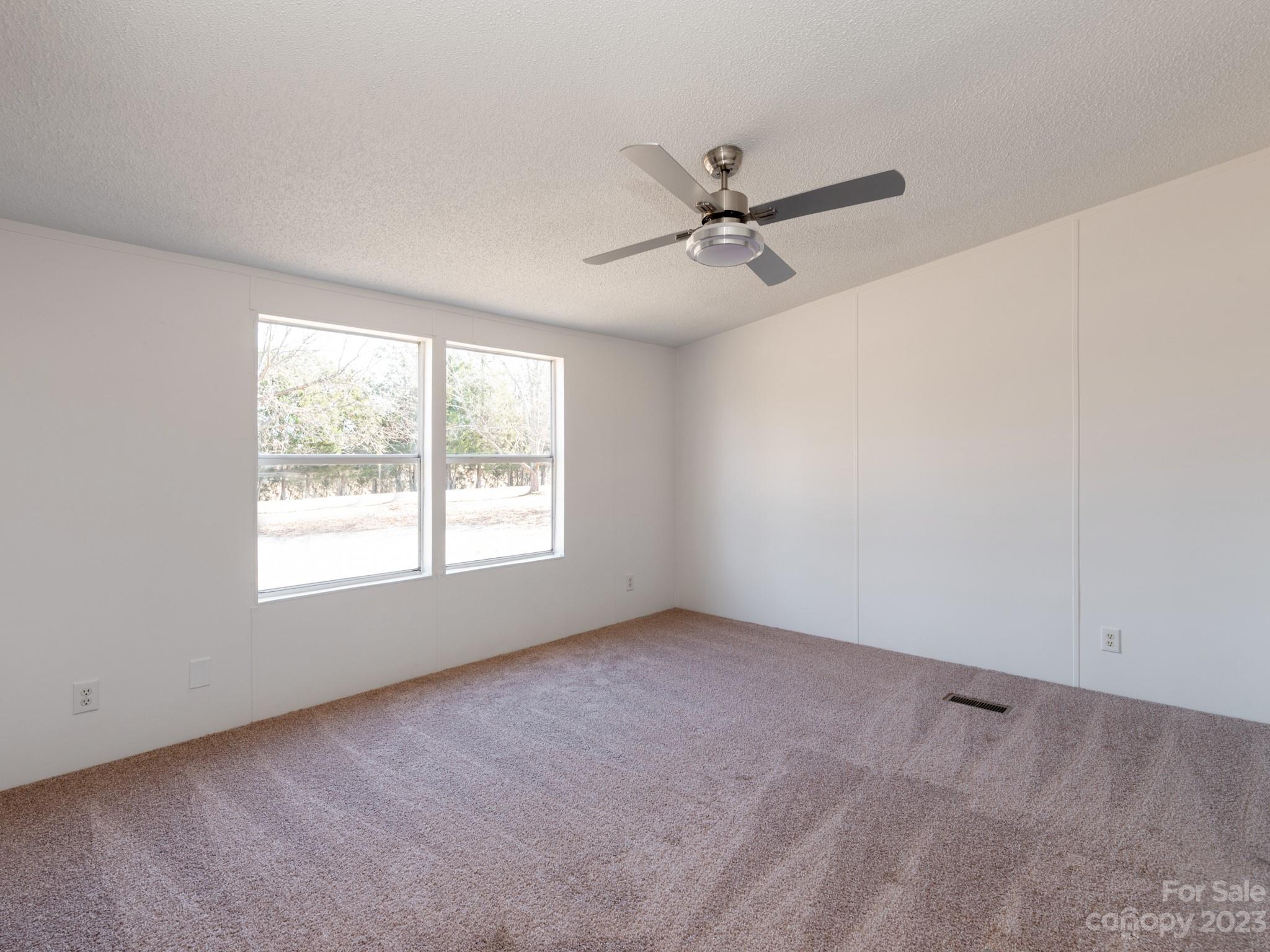 325 Griggs Road Clover, SC 29710 - Photo 11 of 35 Gallery Image 11