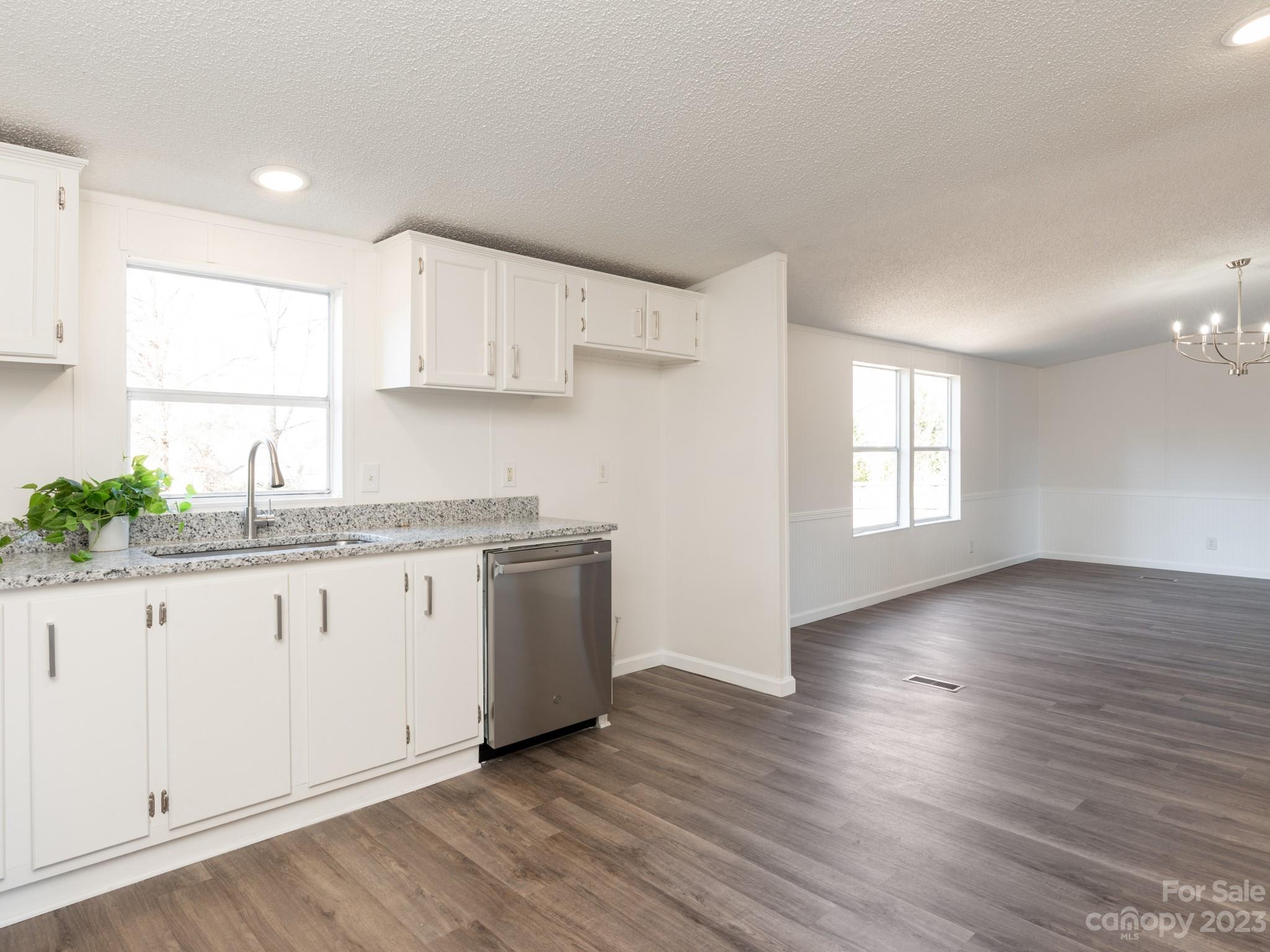 325 Griggs Road Clover, SC 29710 - Photo 16 of 35 Gallery Image 16