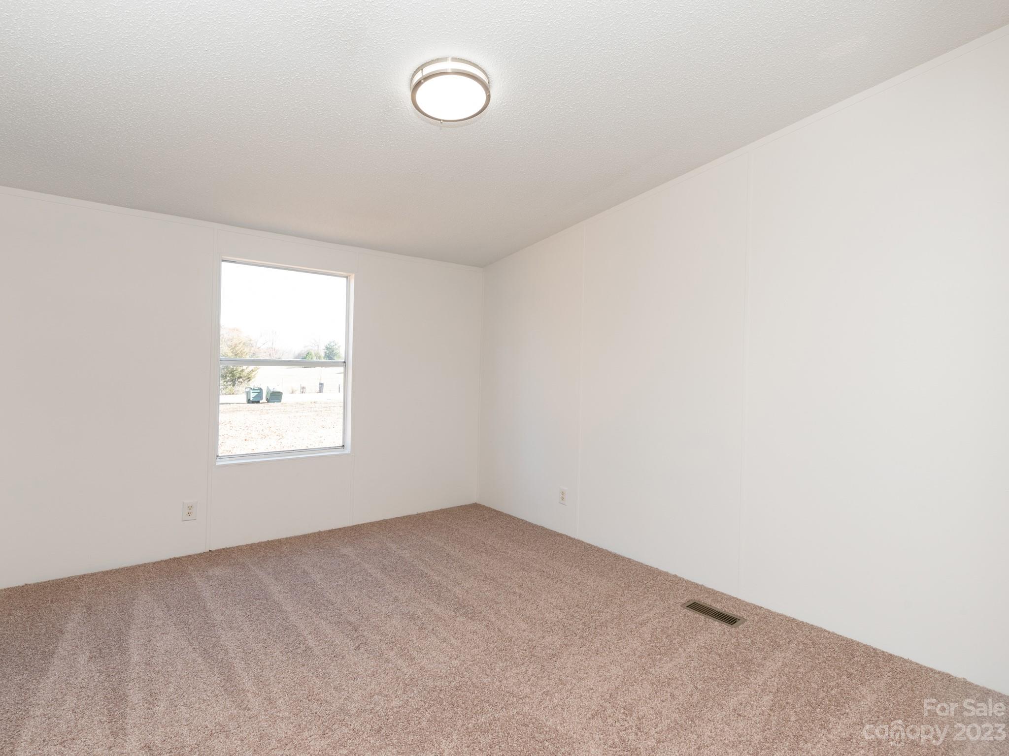 325 Griggs Road Clover, SC 29710 - Photo 25 of 35 Gallery Image 25