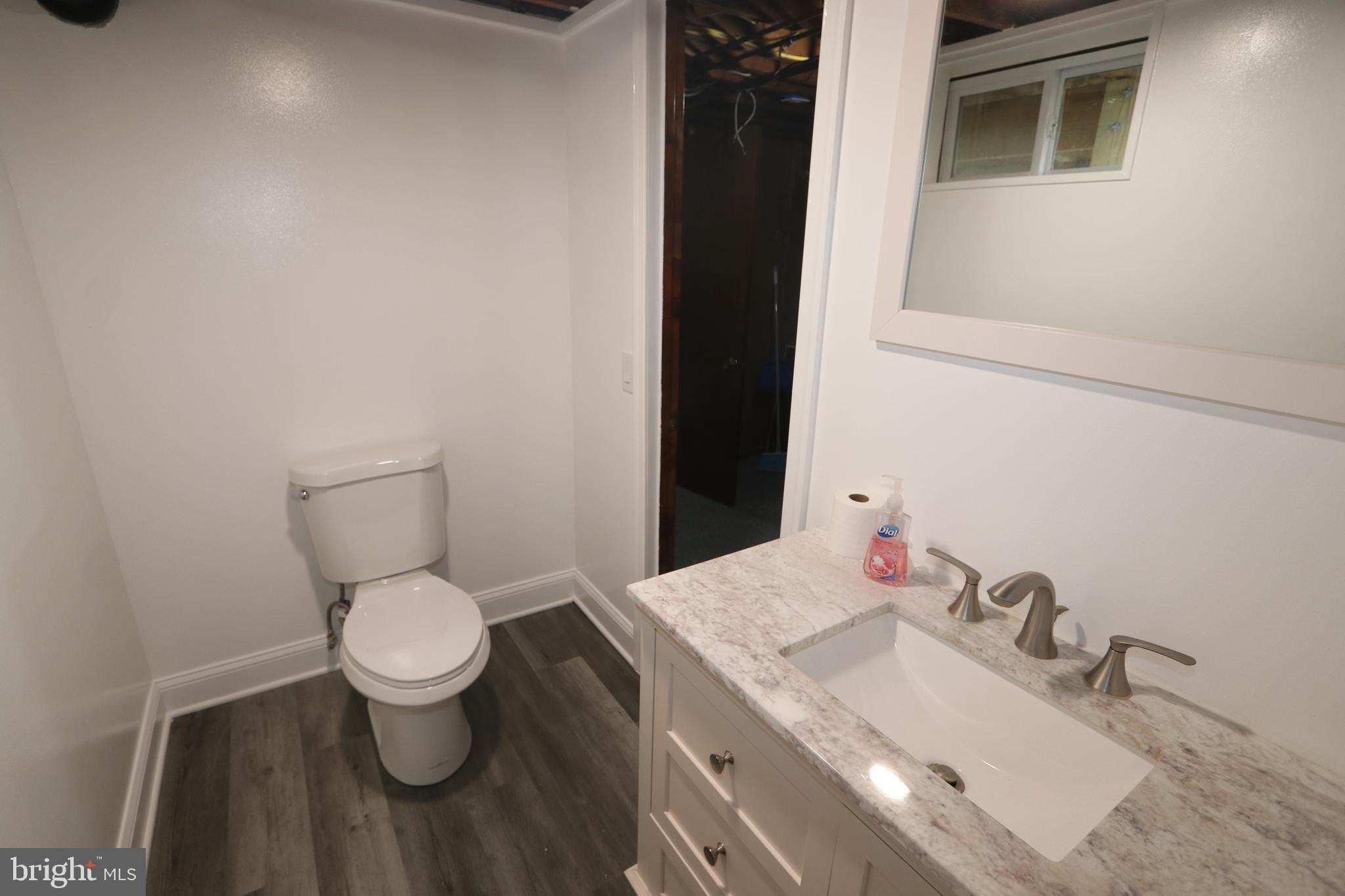 415 Atkinson Road Wilmington, DE 19804 - Photo 13 of 27 Powder Room