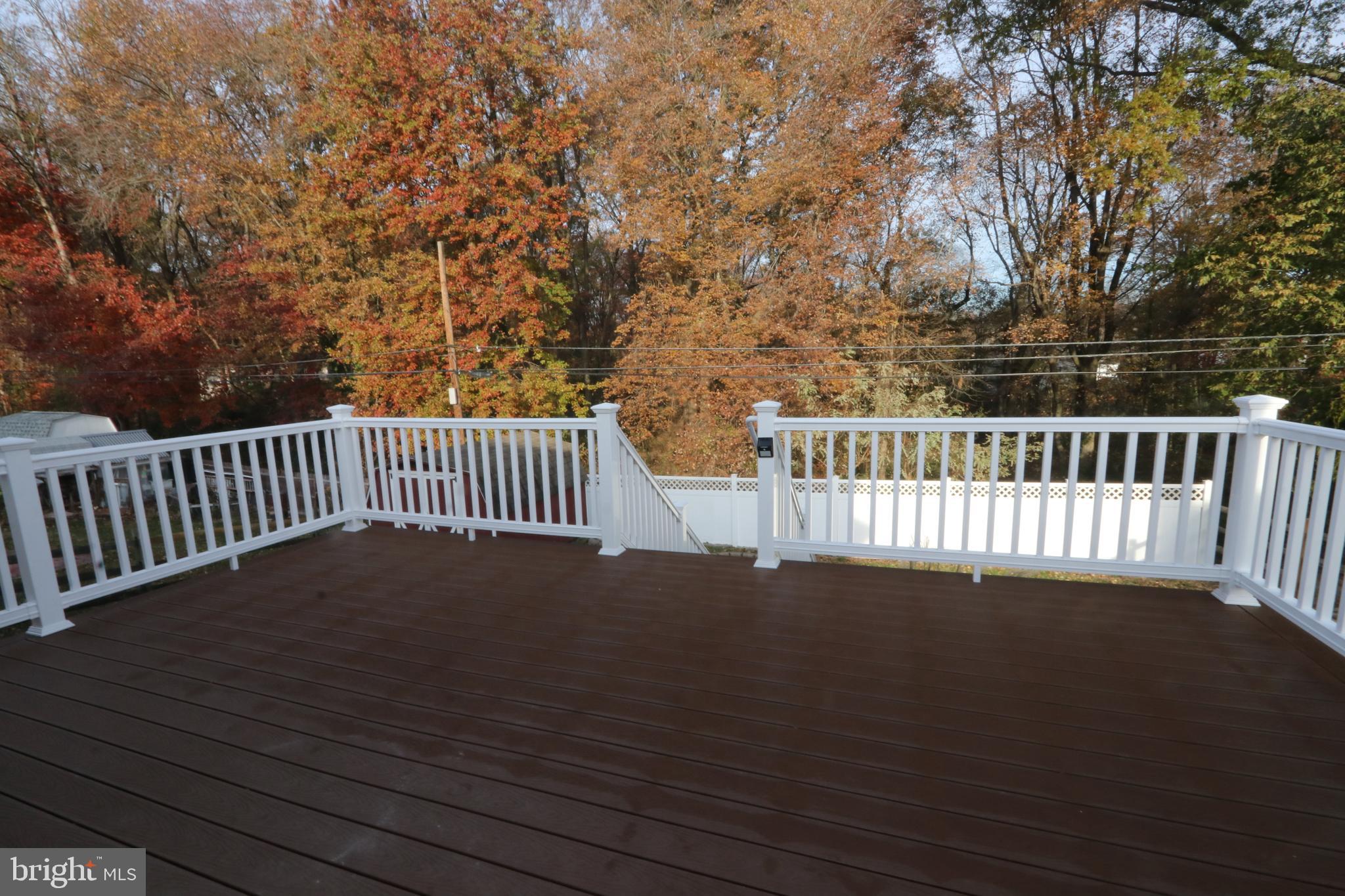 415 Atkinson Road Wilmington, DE 19804 - Photo 21 of 27 Deck