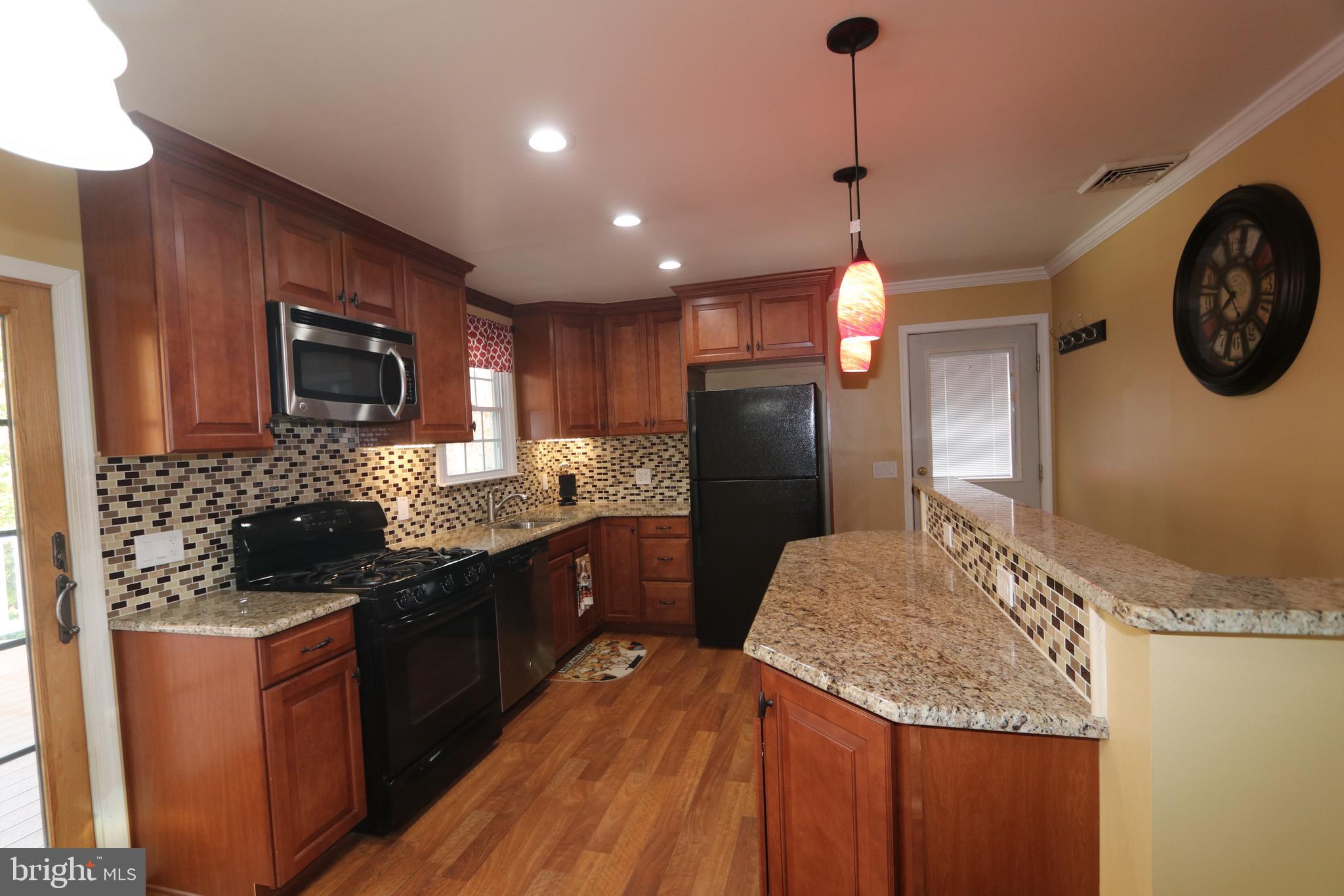 415 Atkinson Road Wilmington, DE 19804 - Photo 8 of 27 Kitchen