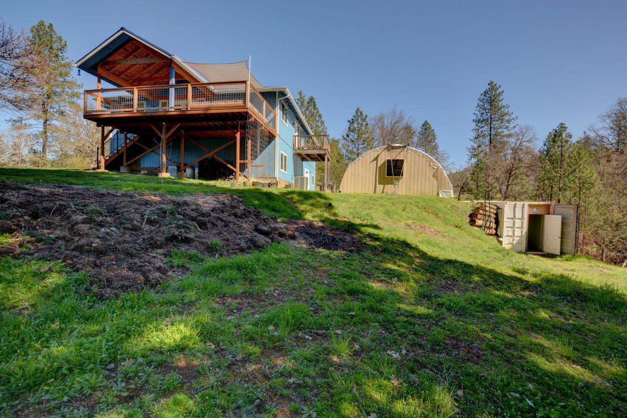 2681 Robertson Bridge Road Grants Pass, OR 97526 - Photo 35 of 42 DSC_6930_1_2