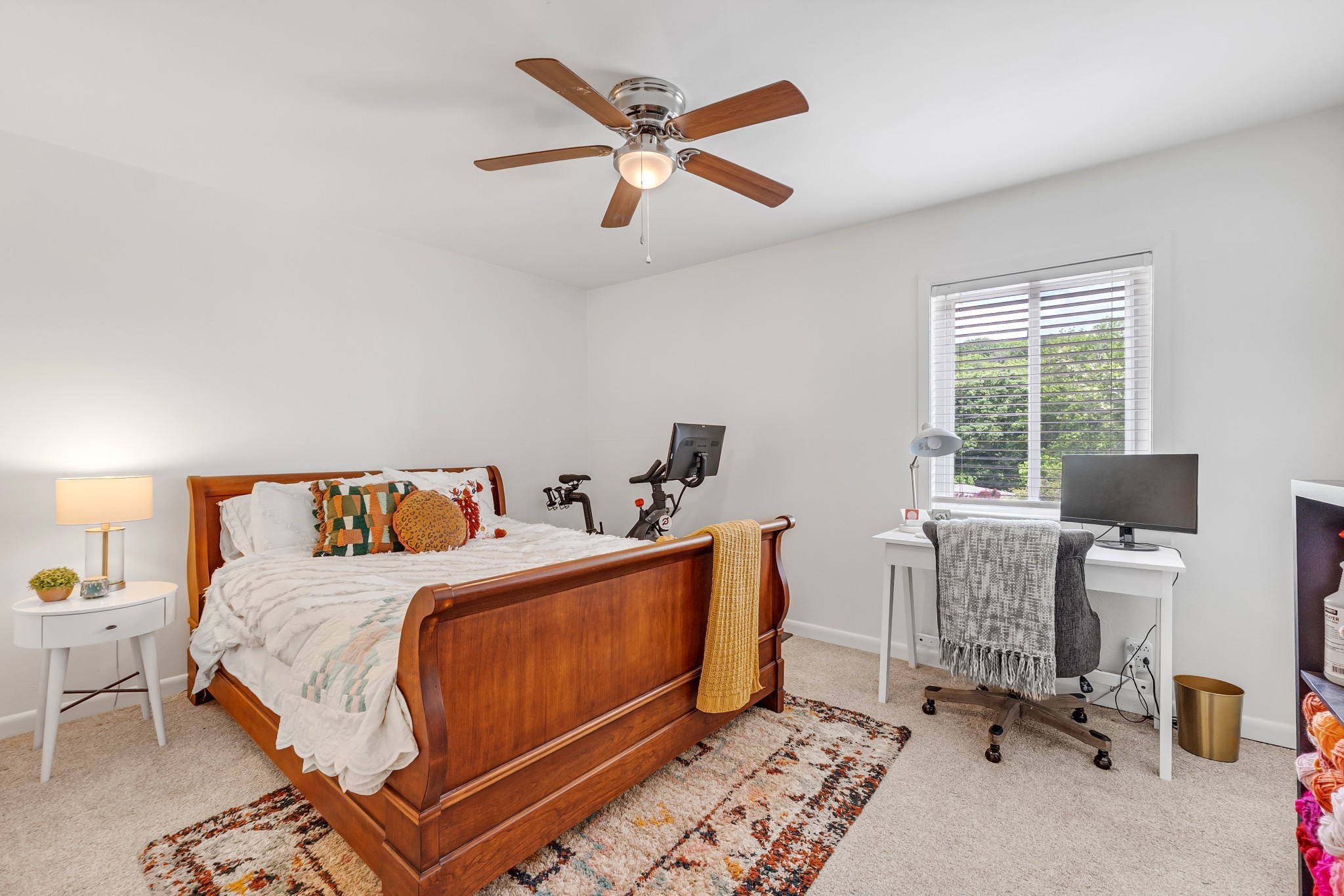 21 Vaughns Gap Road, Unit 88F Nashville, TN 37205 - Photo 24 of 30 a bed room with a bed and a chair