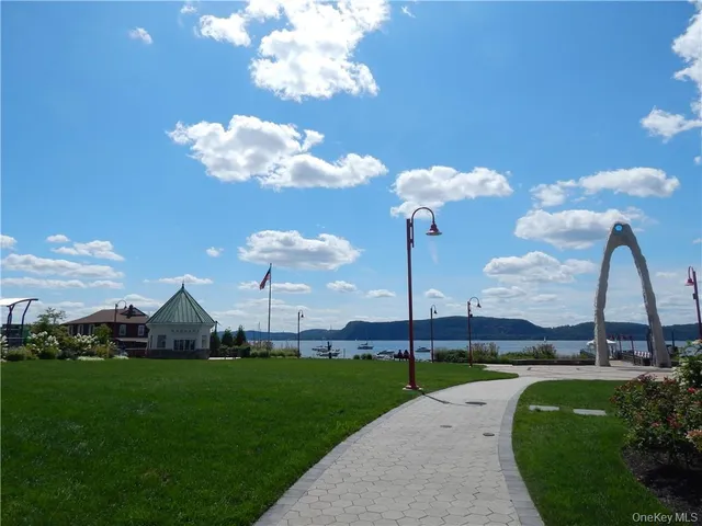 $250,000 | 14 Glendale Road, Ossining, NY 10562