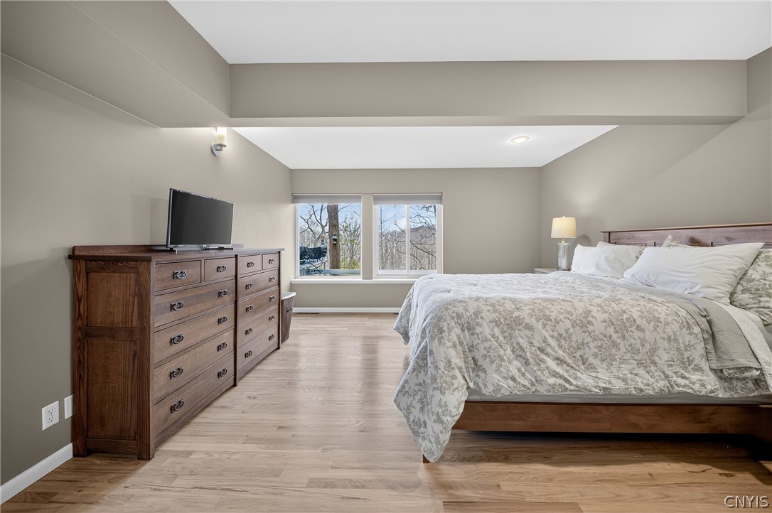 7516 Spectrum Way Manlius, NY 13066 - Photo 22 of 49 First floor primary suite