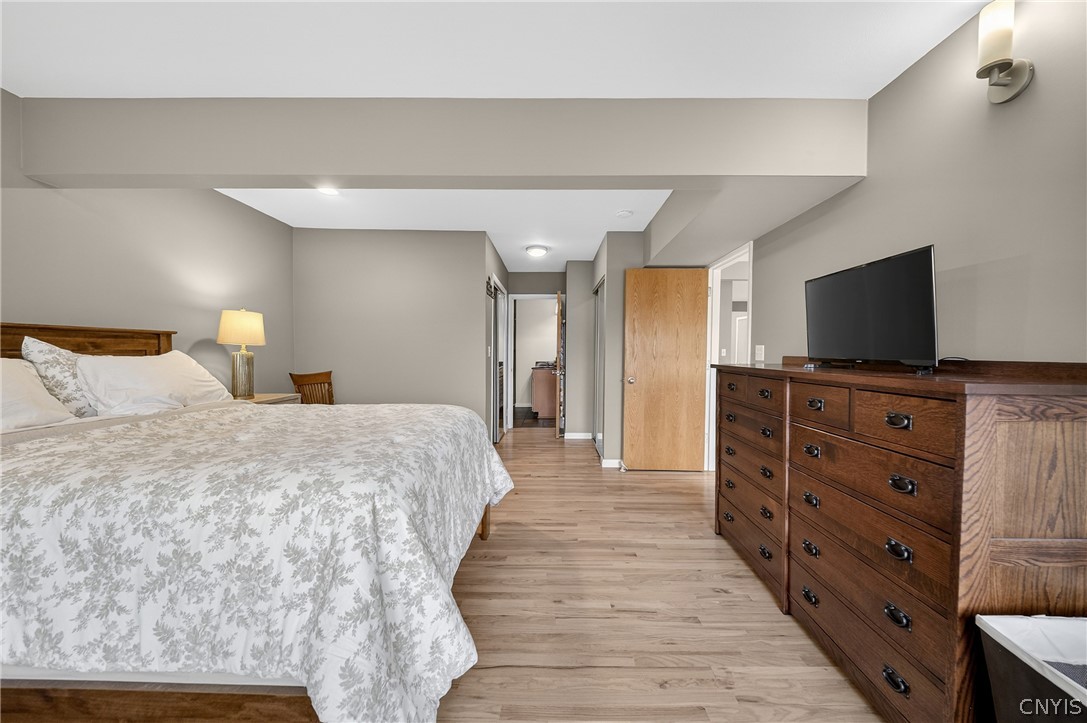 7516 Spectrum Way Manlius, NY 13066 - Photo 23 of 49 First floor primary suite