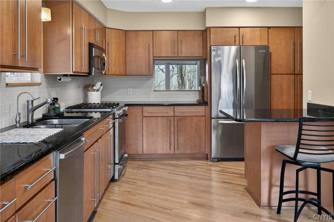 7516 Spectrum Way Manlius, NY 13066 - Photo 6 of 49