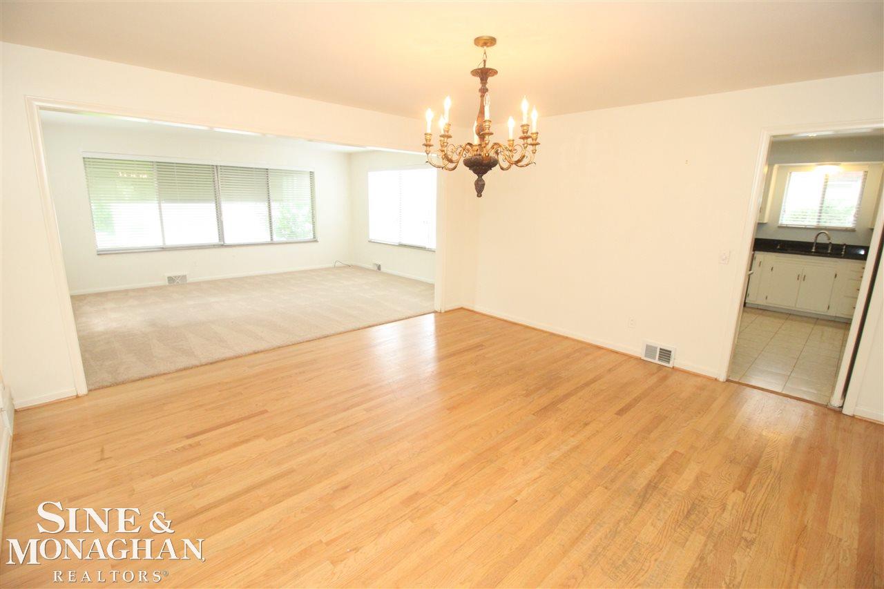 781 Harcourt Road Grosse Pointe, MI 48230 - Photo 16 of 36
