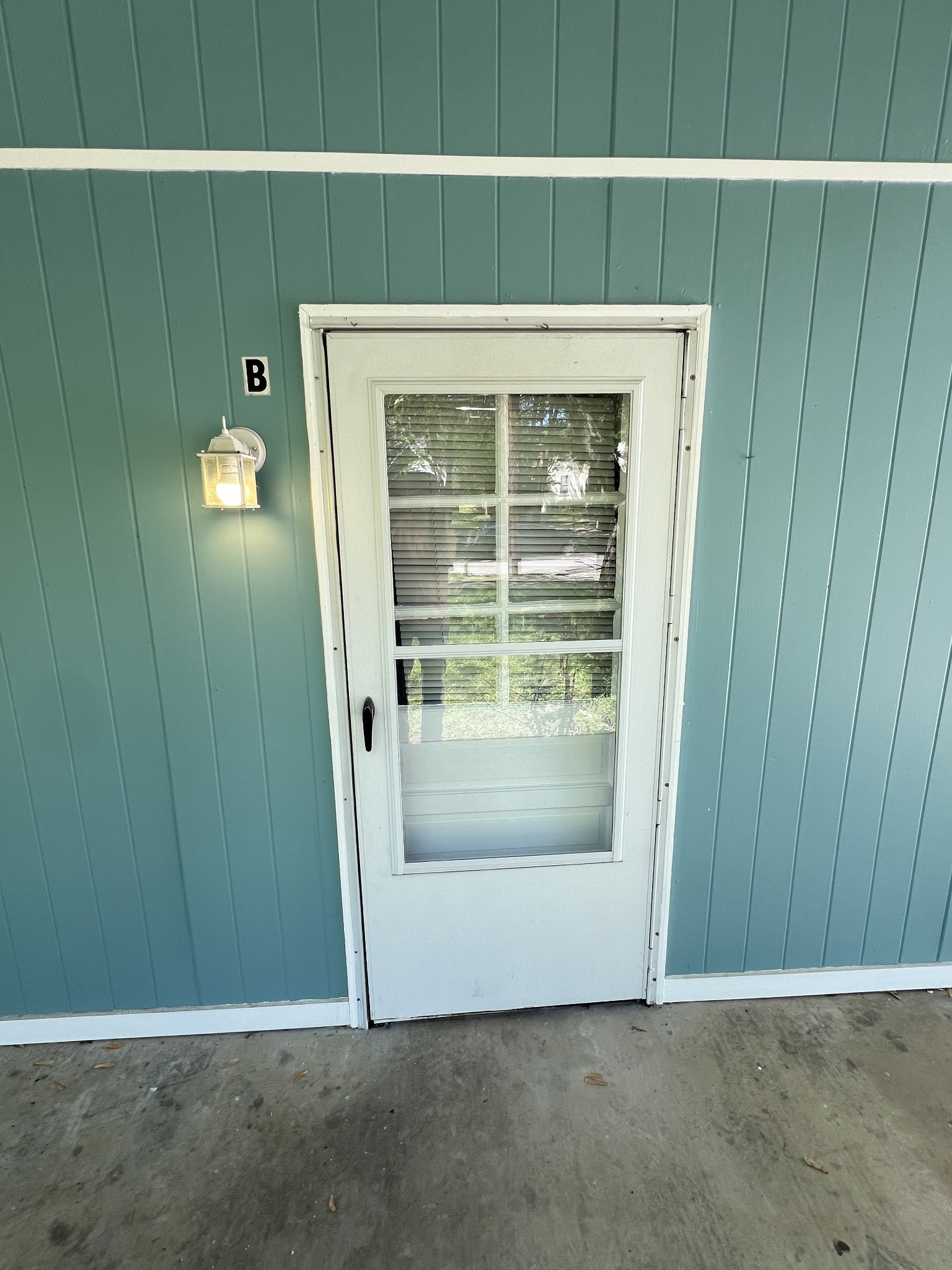 721 North Maple Street, Unit B Murfreesboro, TN 37130 - Photo 2 of 13 a view of an entrance