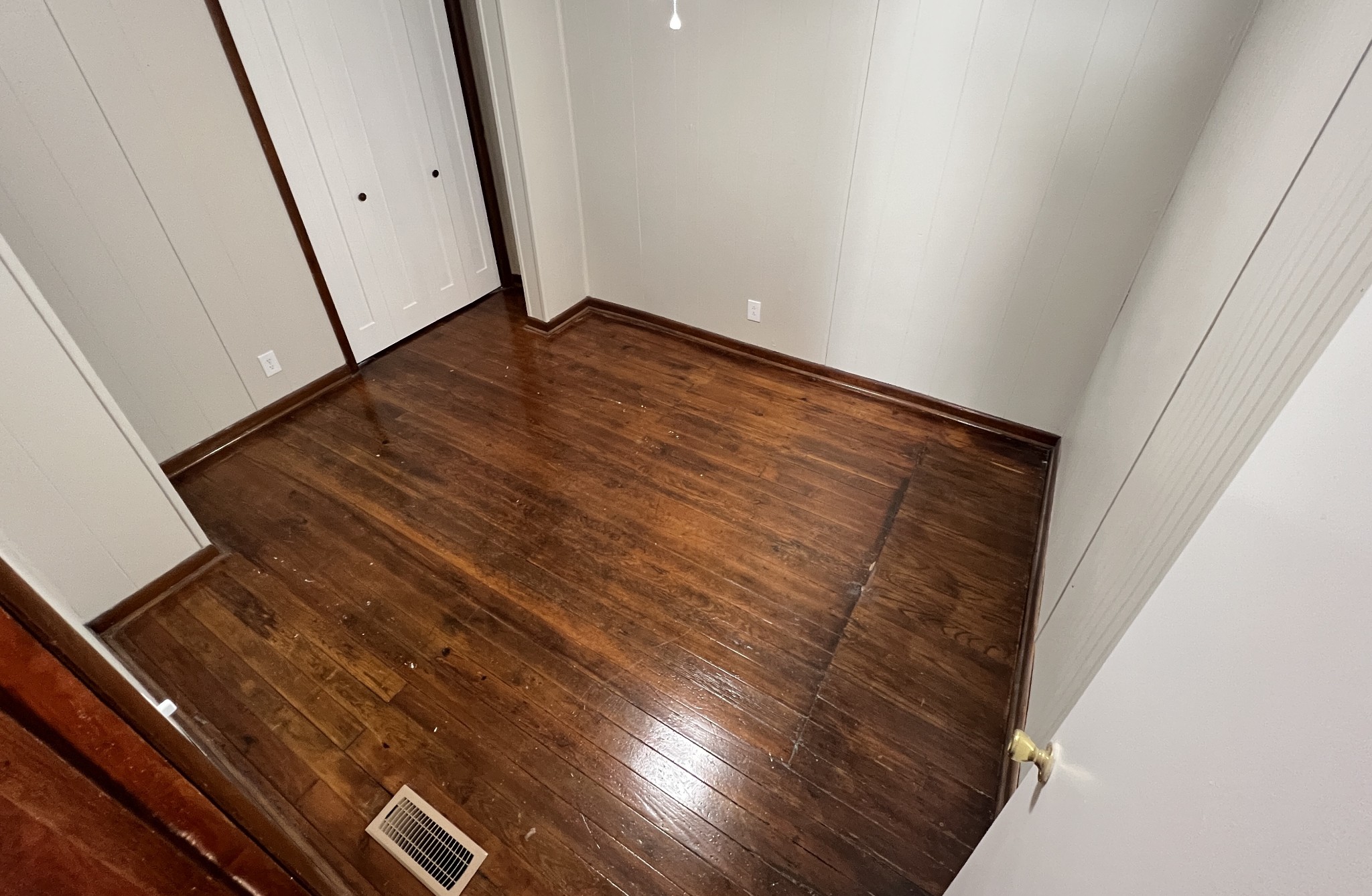 721 North Maple Street, Unit B Murfreesboro, TN 37130 - Photo 8 of 13 a view of wooden floor
