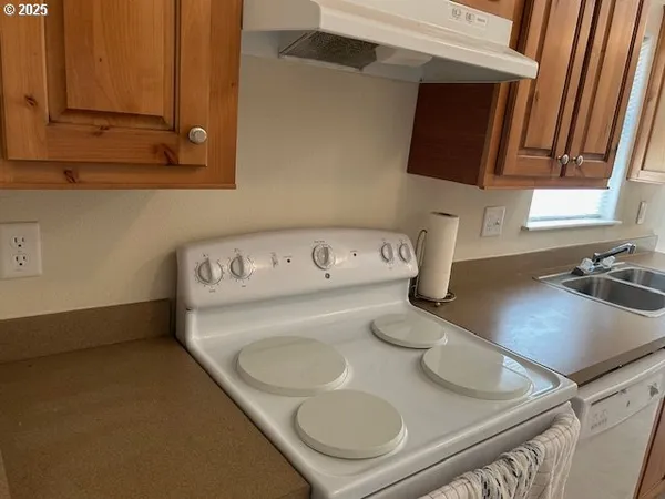 $314,000 | 11736 Chinquapin Drive, Crescent Lake, OR 97733